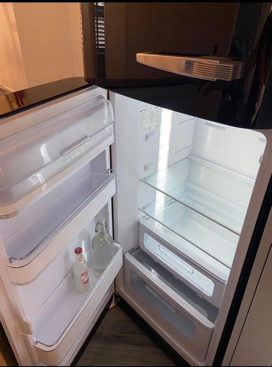 Smeg Fridge Freezer - Image 3