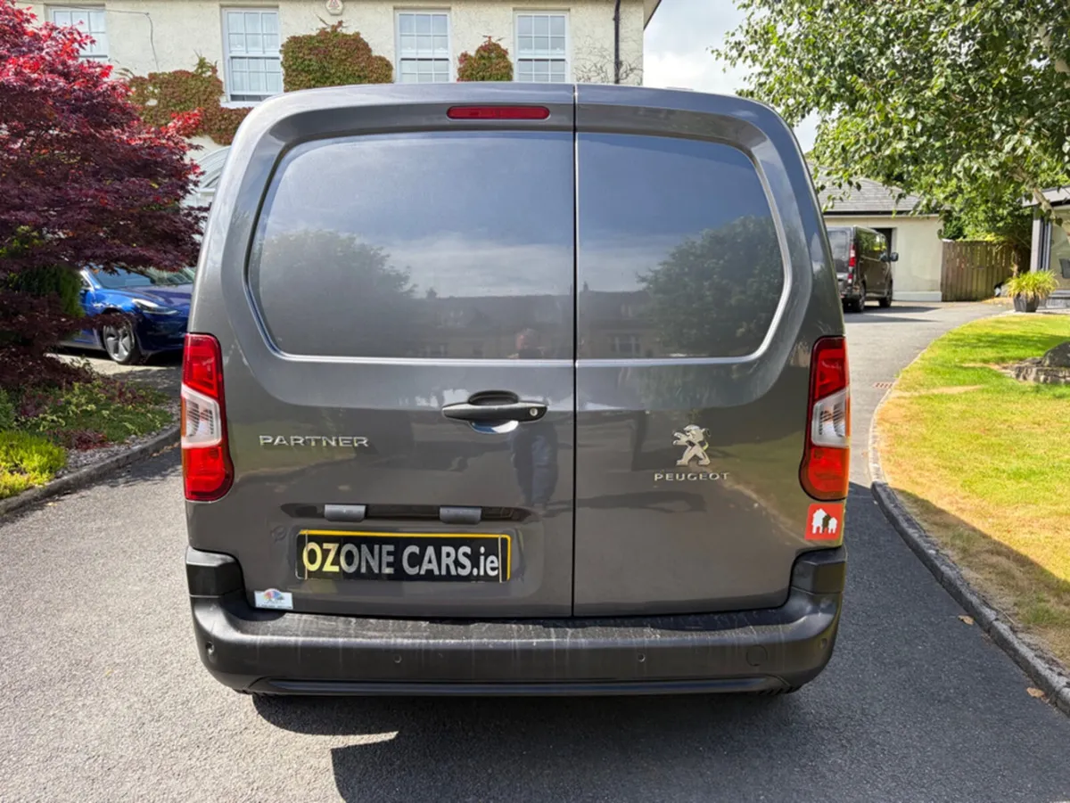 Peugeot Partner PROFESSIONAL L1 B BLUEHDI - Image 4