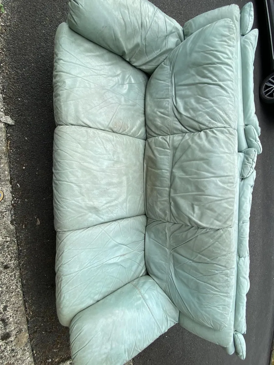 Leather 3 piece suite - Image 4
