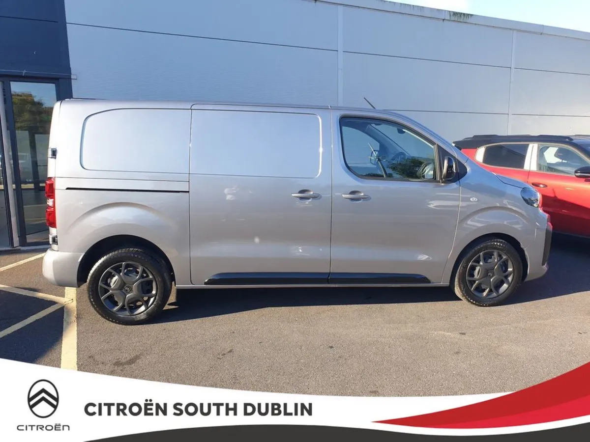 Citroen Dispatch Enterprise Plus 2.2TD 150ps Autom - Image 4