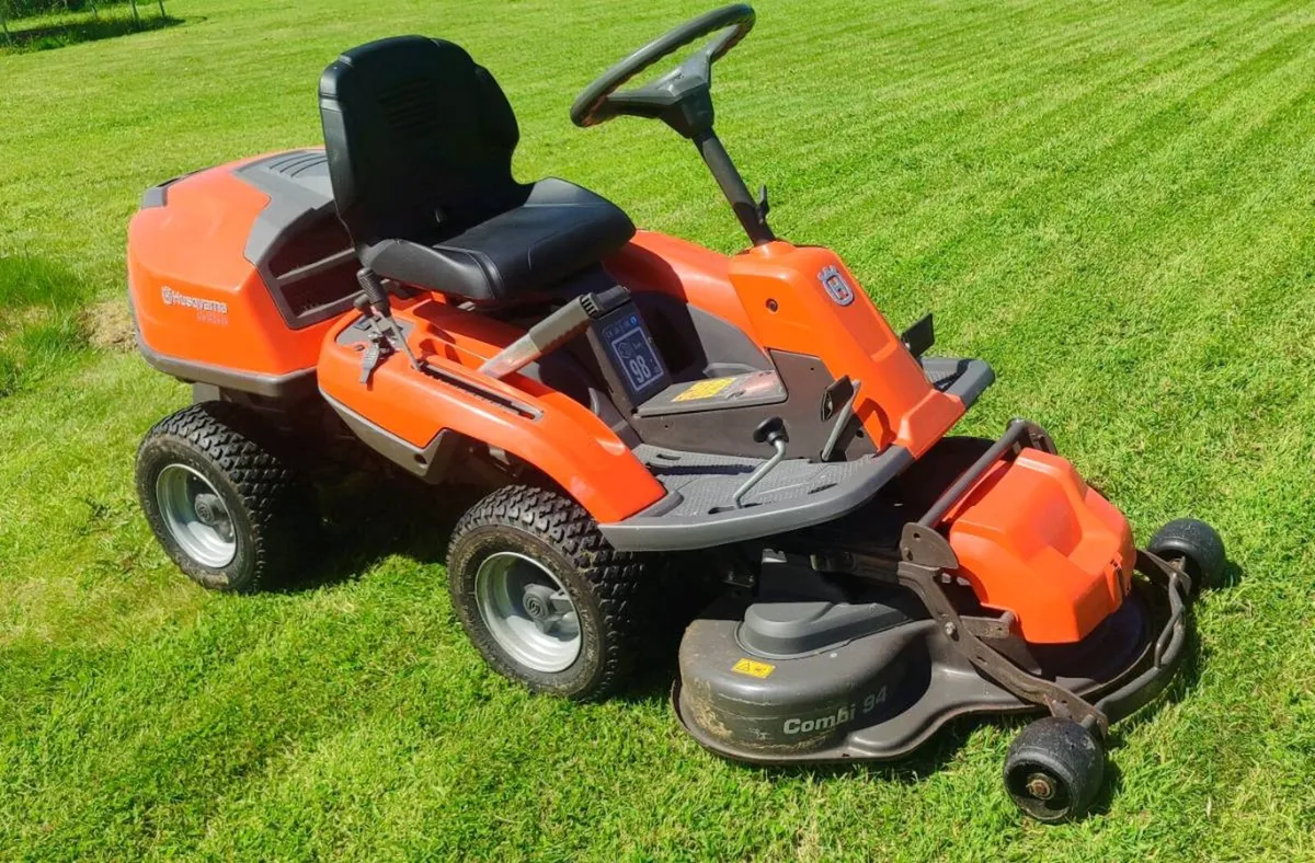 Husqvarna R214TC - Image 2