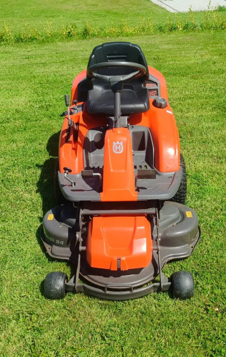 Husqvarna R214TC - Image 1