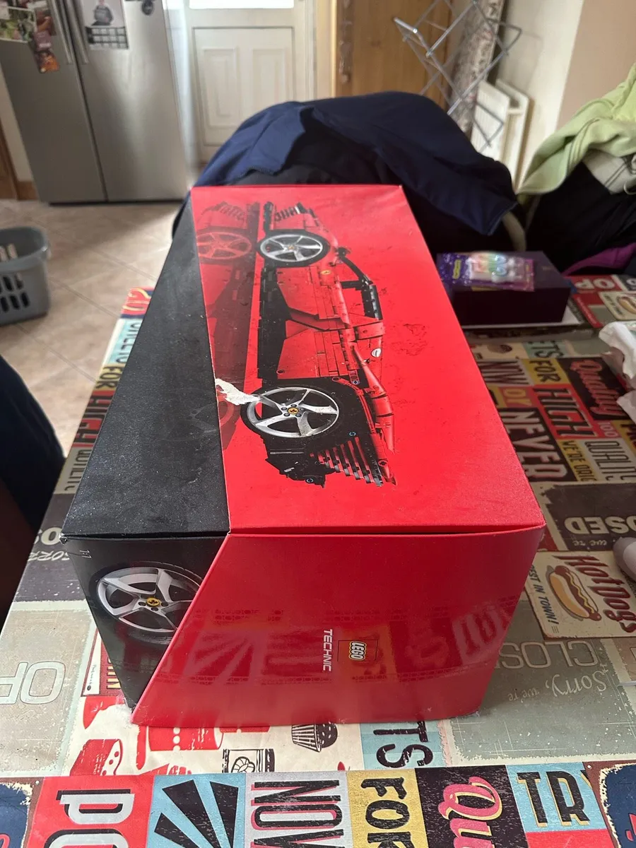 Lego Technic Ferrari - Image 4