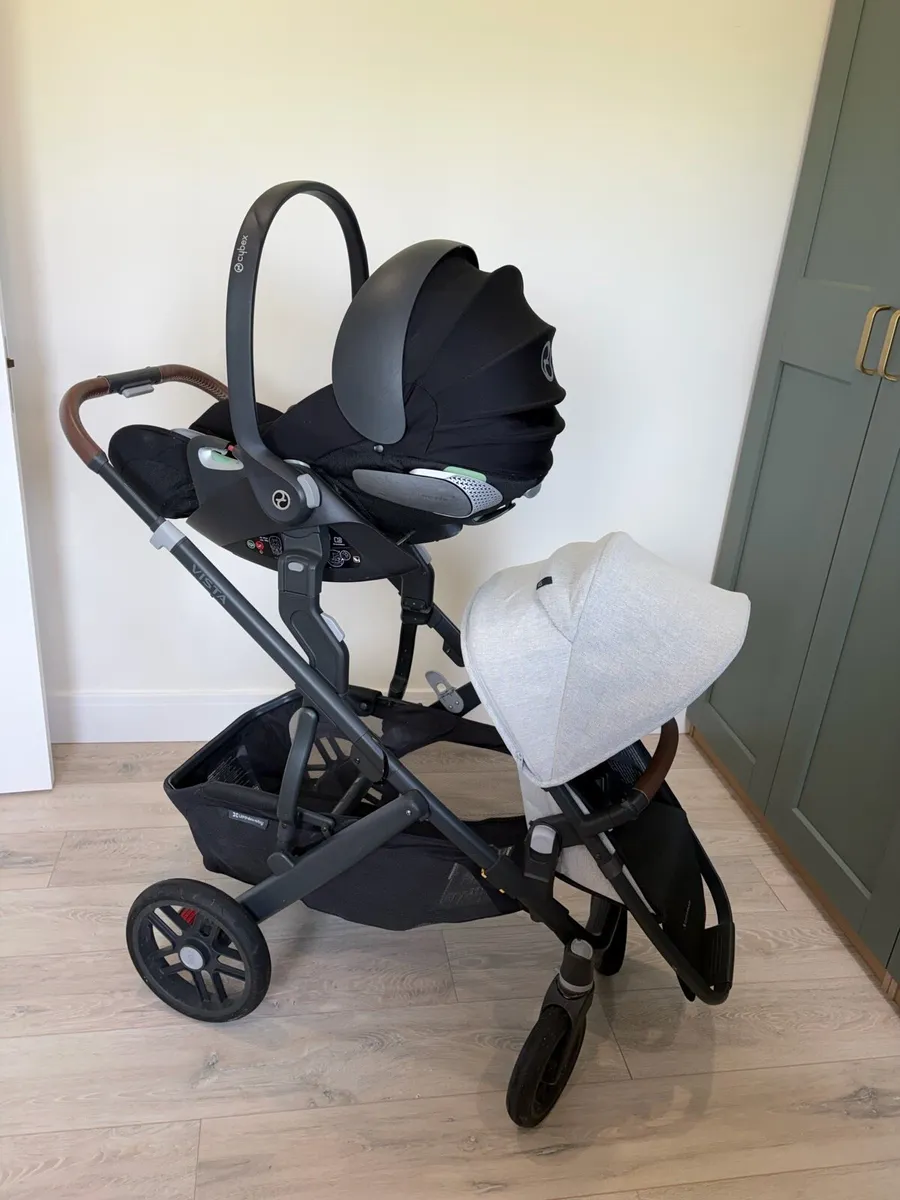 UPPAbaby Vista V2 Complete Travel System Bundle - Image 2