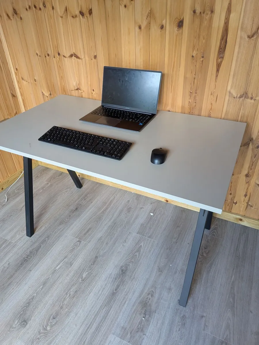 Desk - Home Office - Image 1