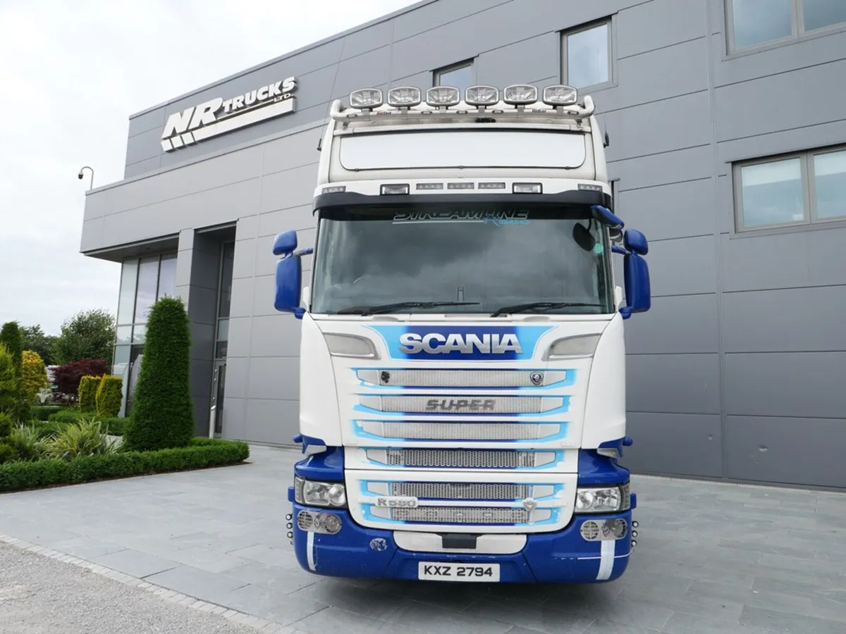 Scania R580 - Topline - 6x2 - T1-03289 - 2017 - Image 2