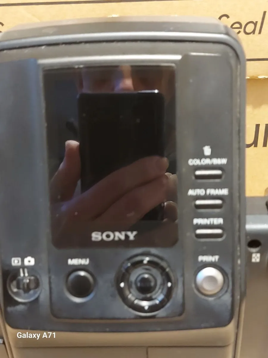 Sony Digital Still Camera Model DKC-C300X Bluetoot - Image 4