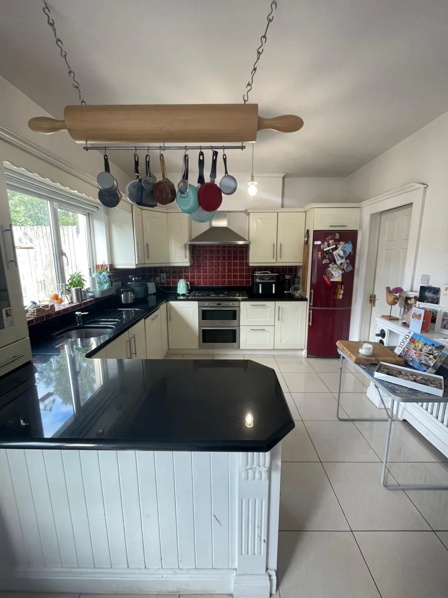 Kitchen - Image 2
