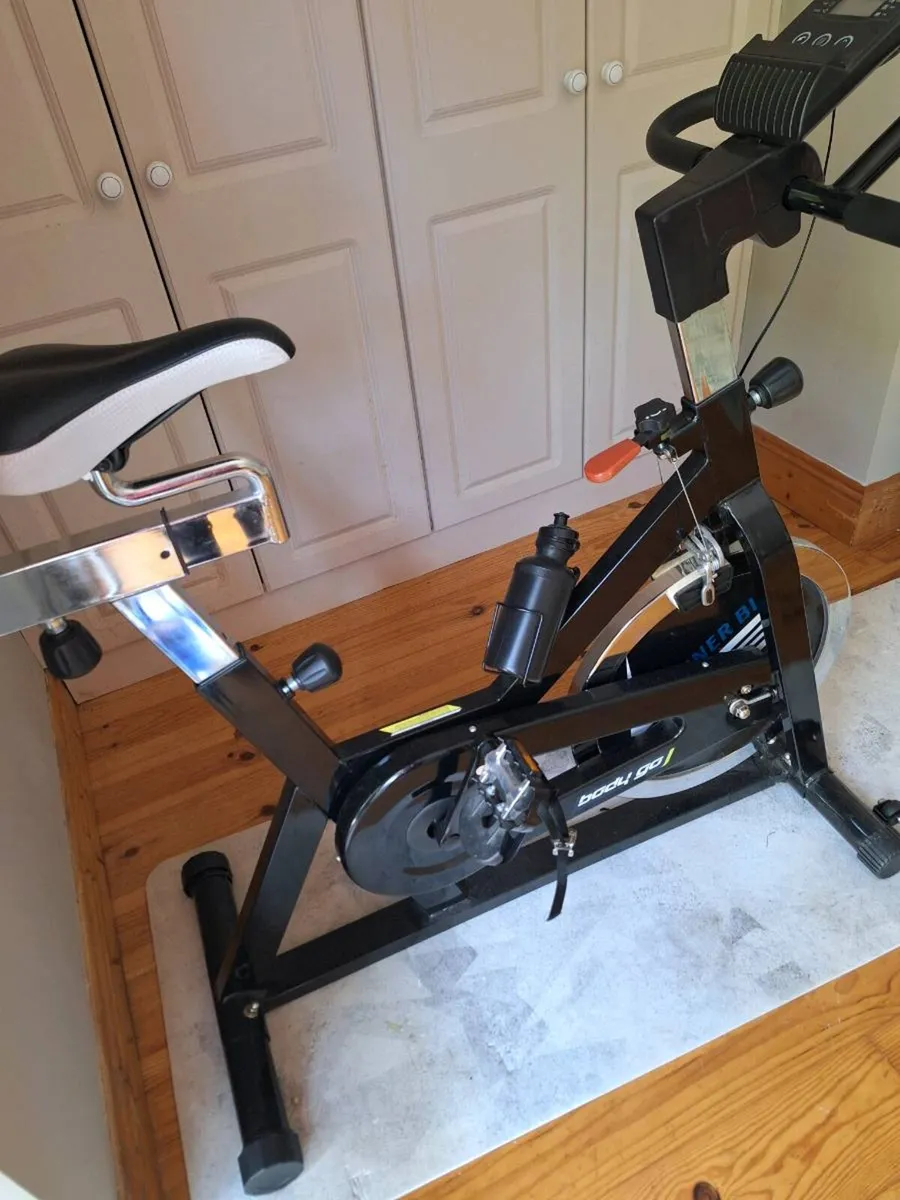 Spin bike - Image 1