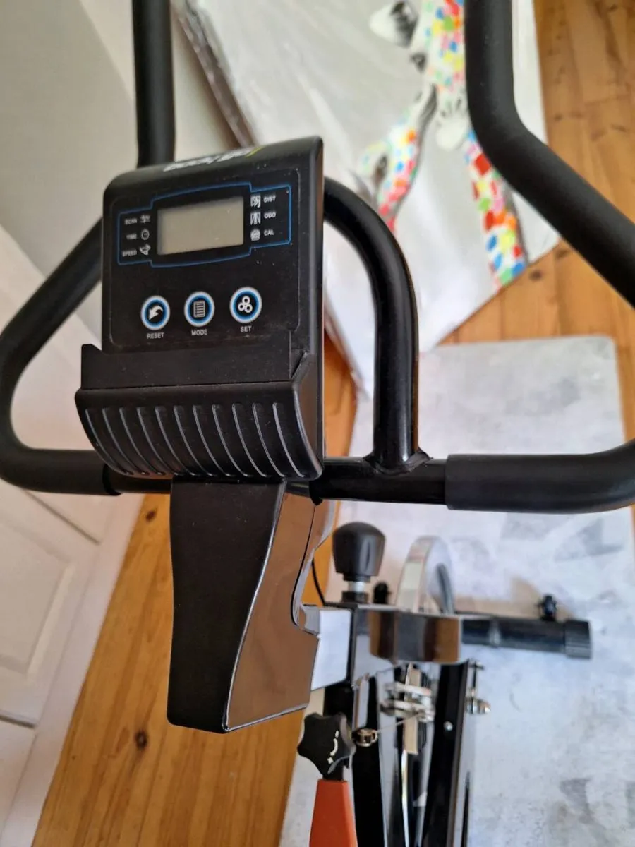 Spin bike - Image 2