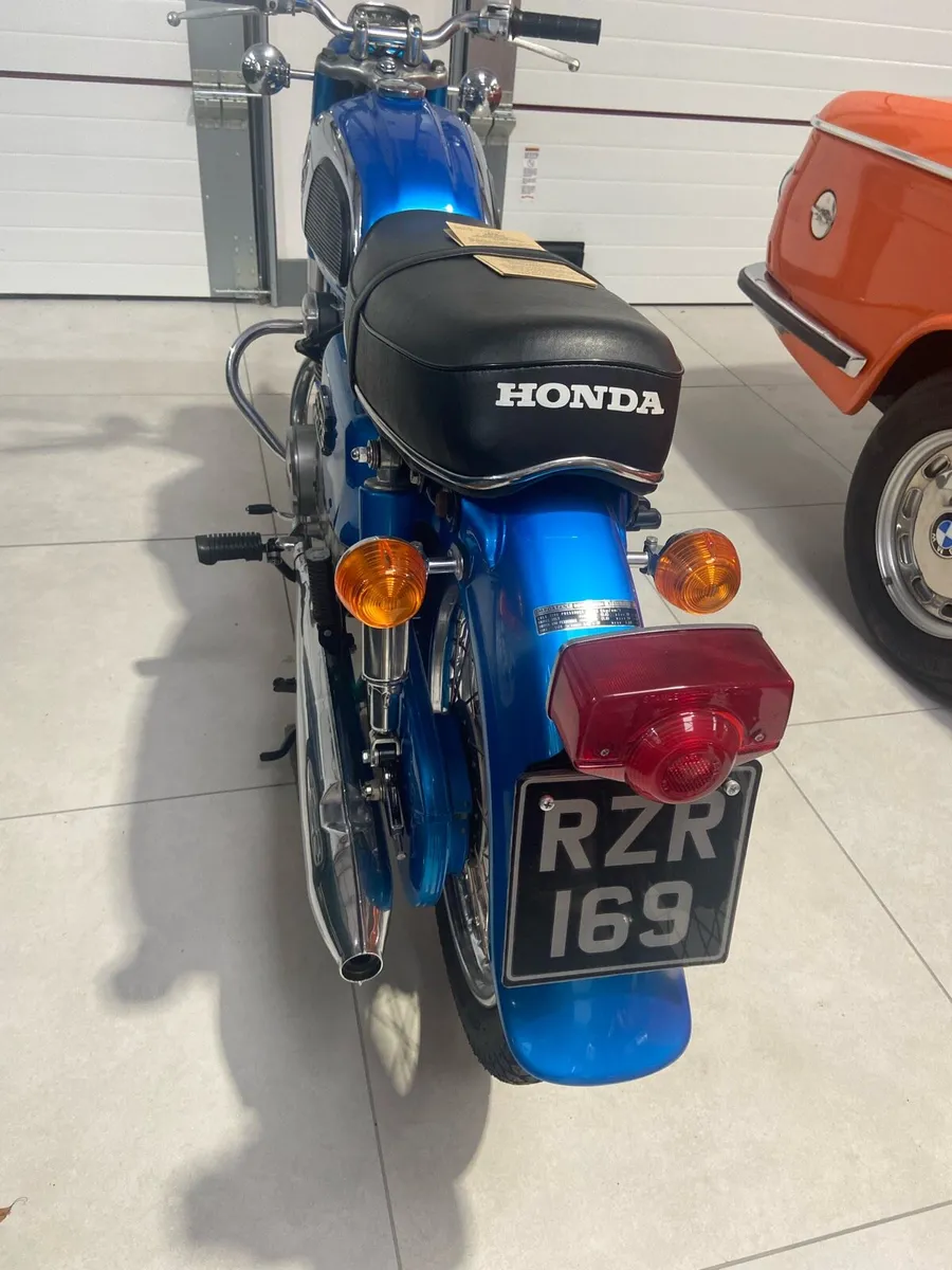 Show Winning Honda CD 175 - Image 4