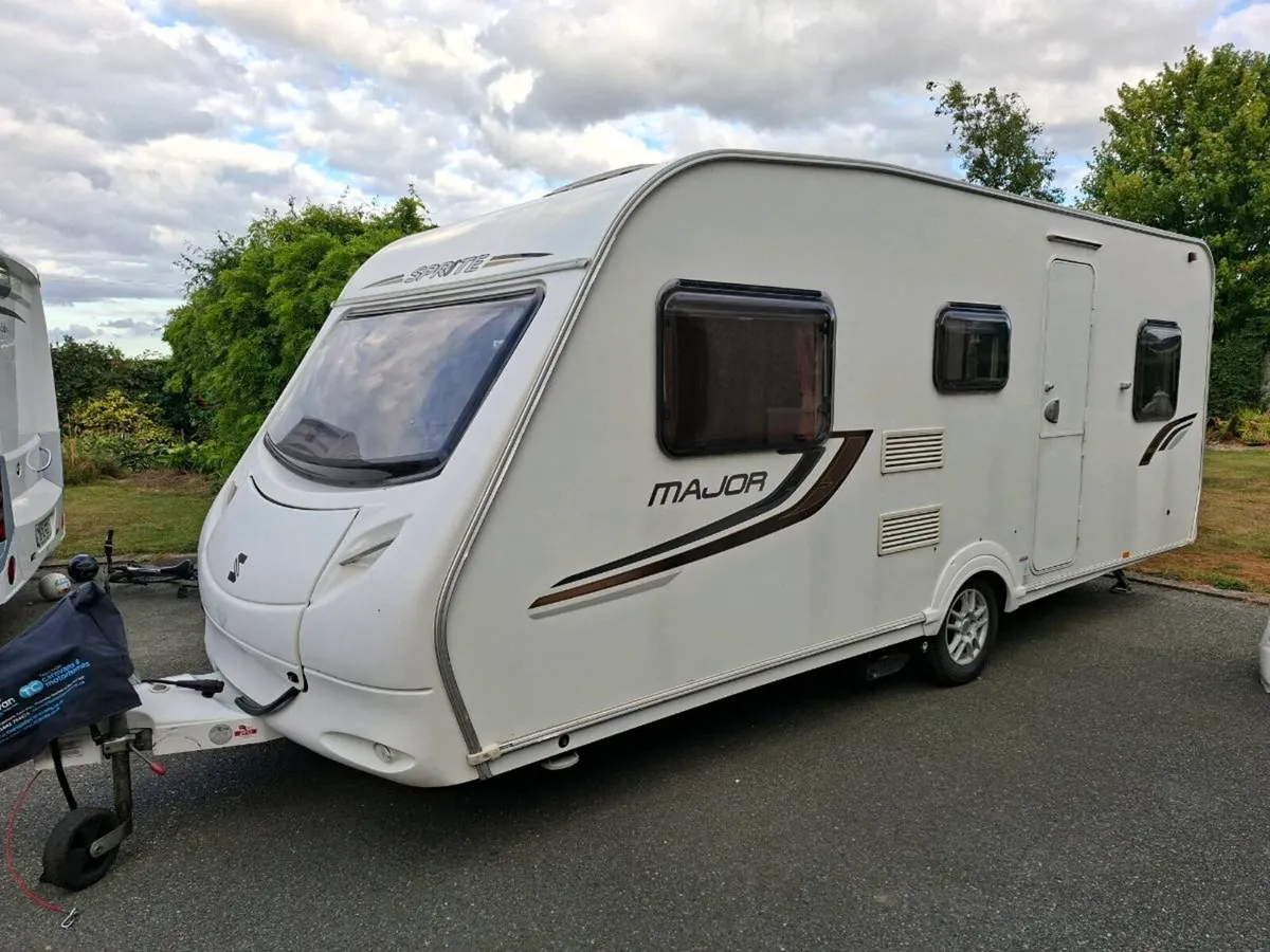 Caravan - Image 1