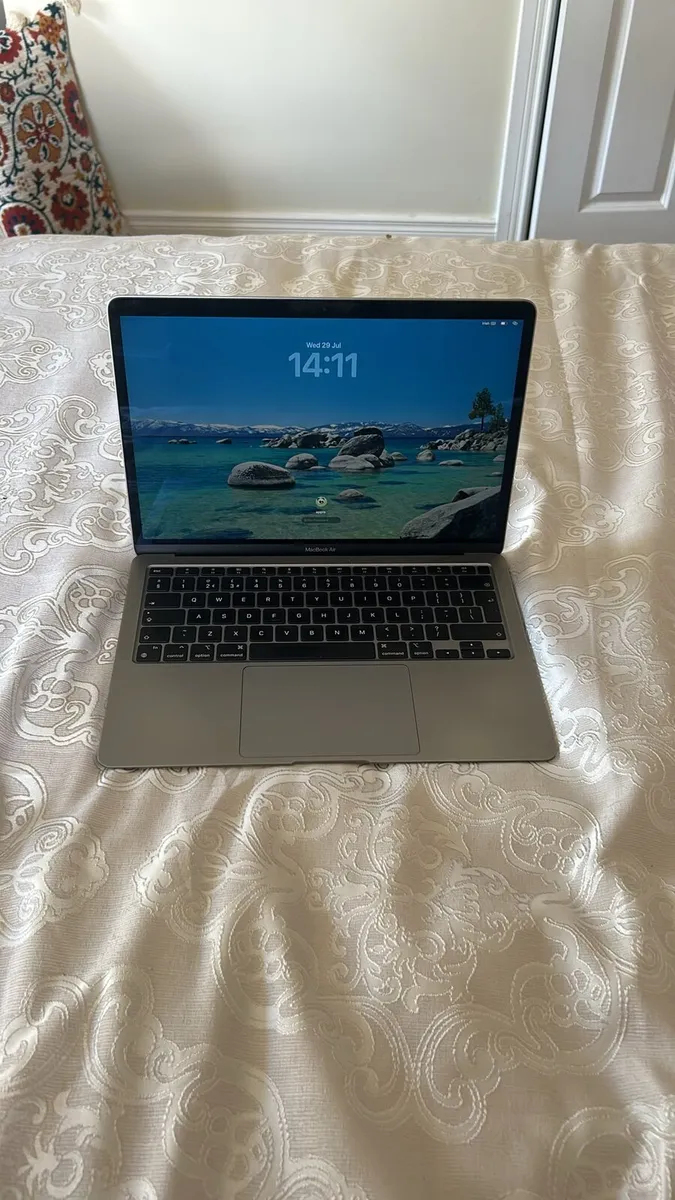 Apple MacBook Air M1 8/8 13'(2020) 512GB/8GB 87%BH - Image 1