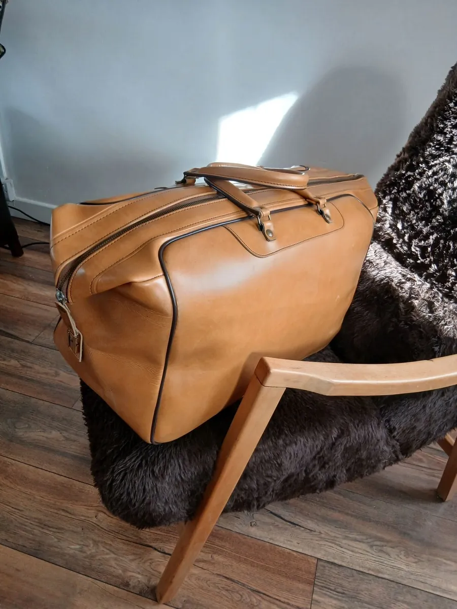 Large Vintage Italian Leather Travel Bag. - Image 1