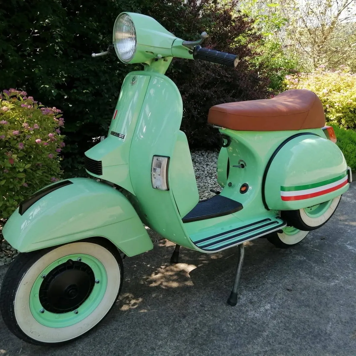 LML/Vespa 125 Scooter Restored And Only 4000miles - Image 1