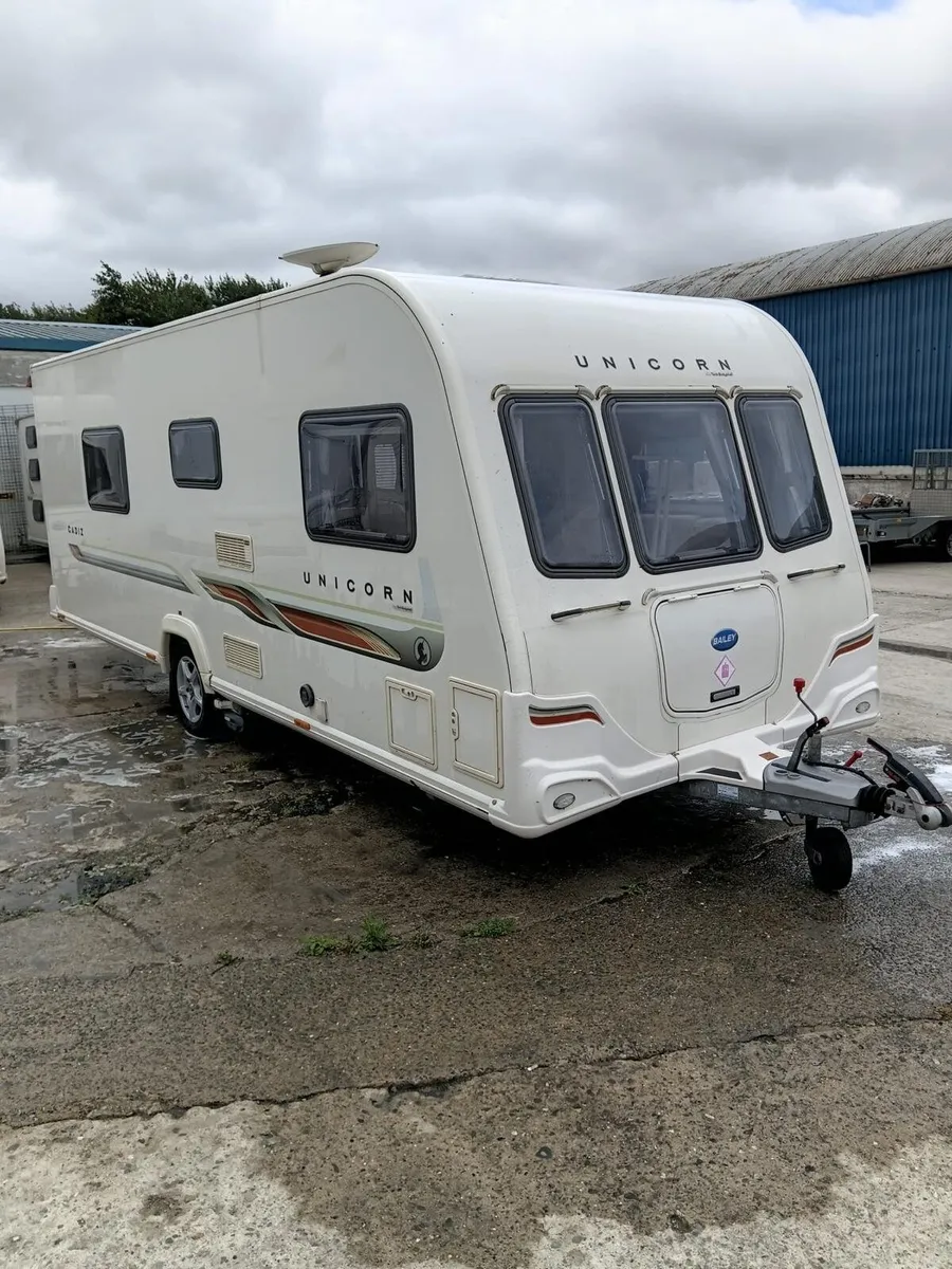 Bailey unicorn cadiz fixed single beds - Image 2