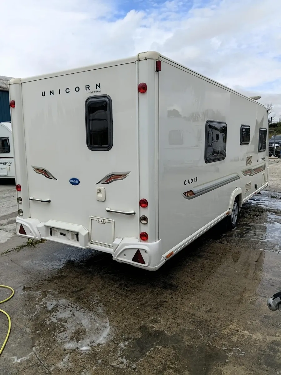Bailey unicorn cadiz fixed single beds - Image 3