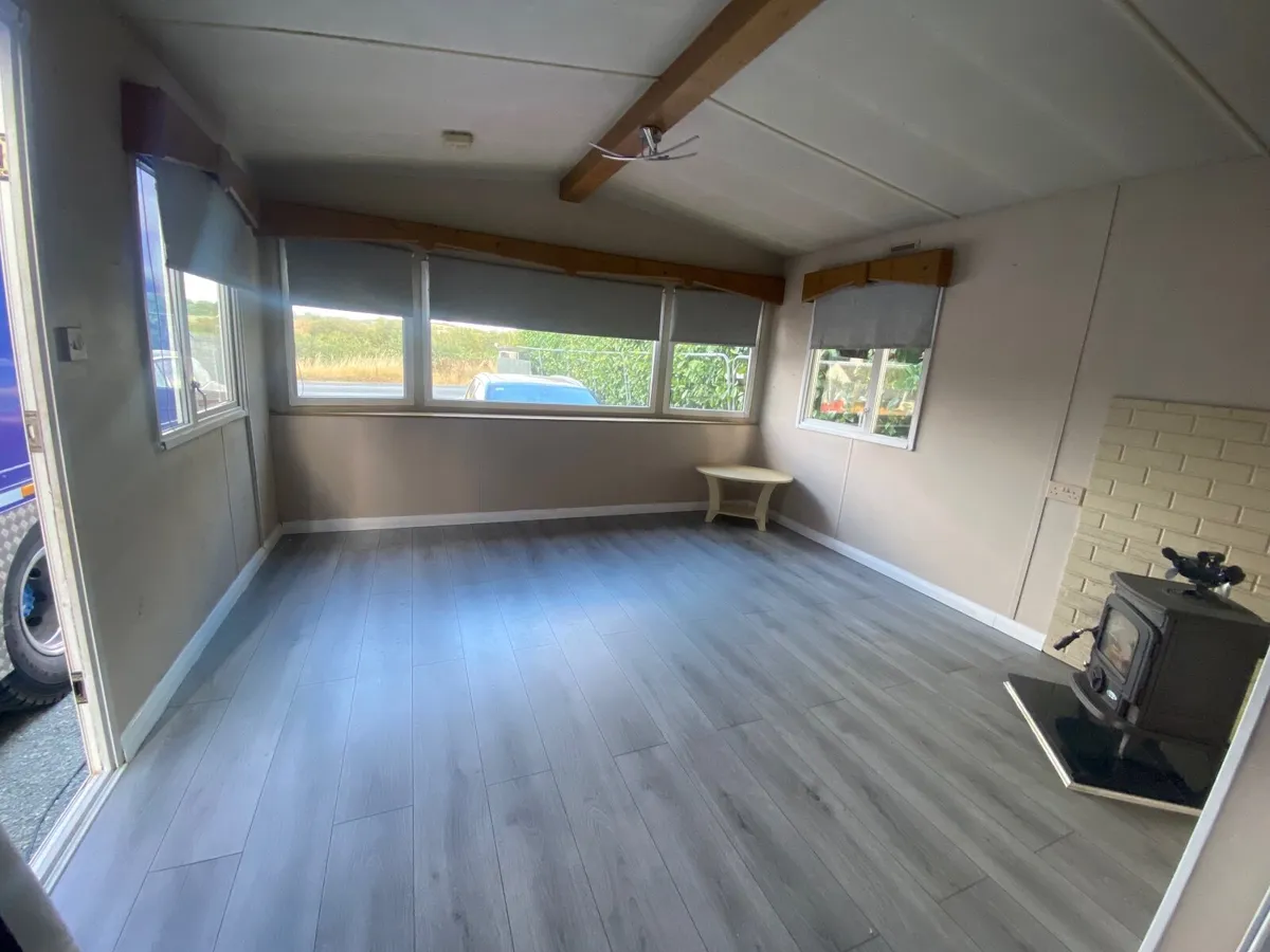 Mobile home - Image 2