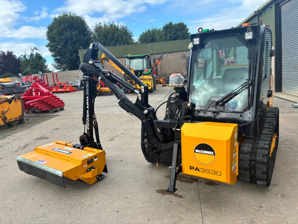 McConnel Pa3430 front mounted Hedgecutter - Image 3