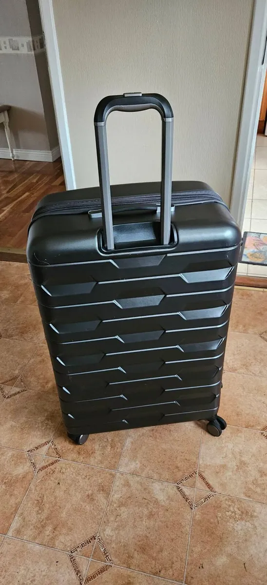 Suitcase - Image 3