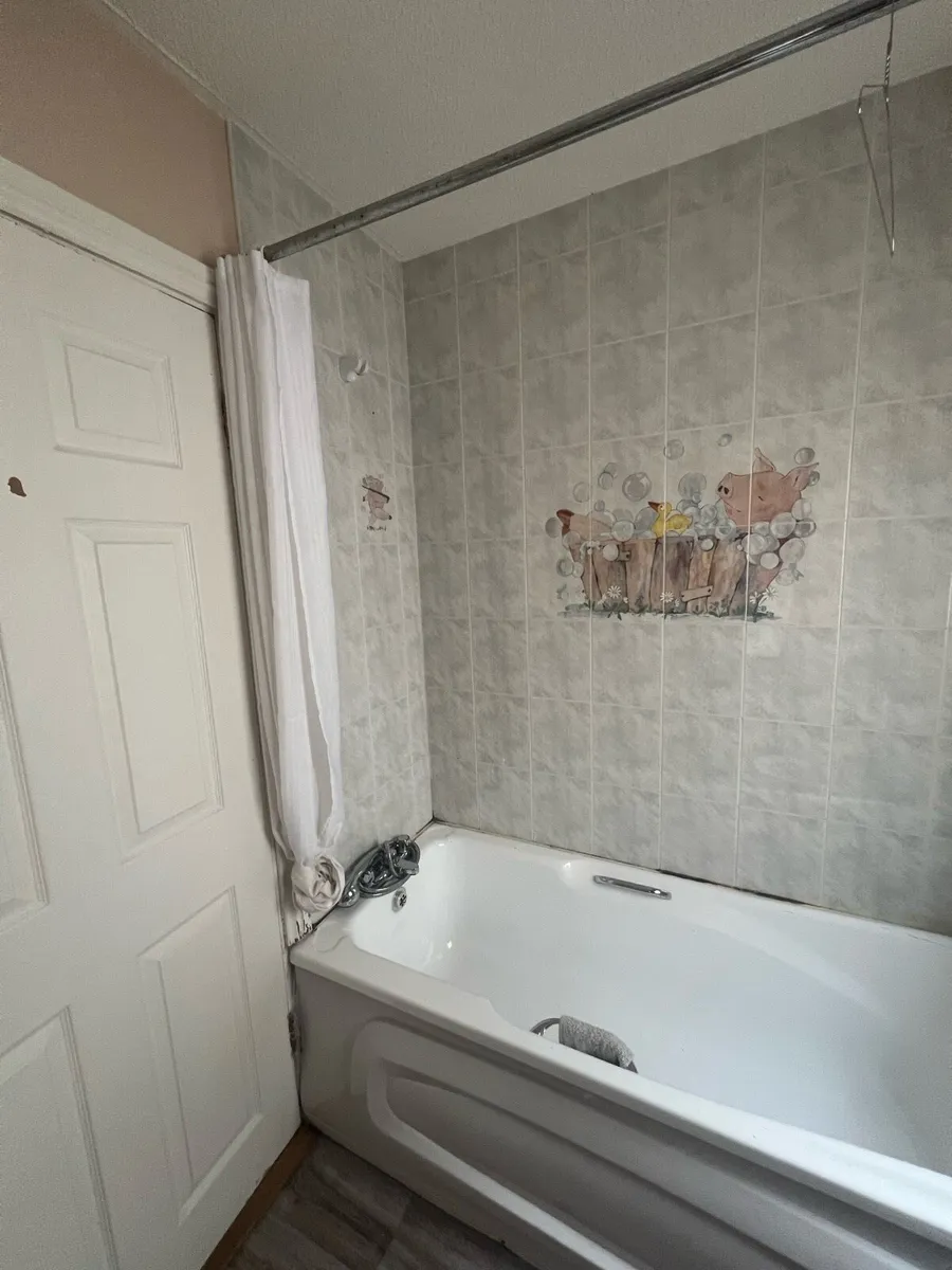 Bath - Image 2