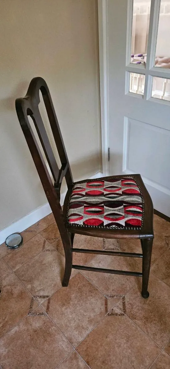Chairs - Image 3
