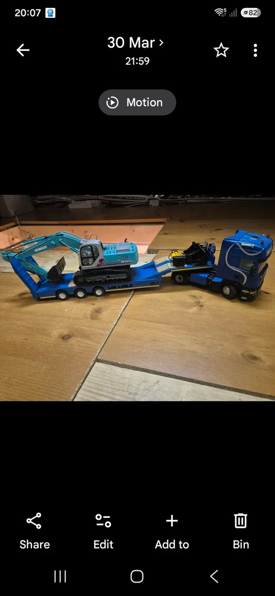 1:32 scale scania - Image 1