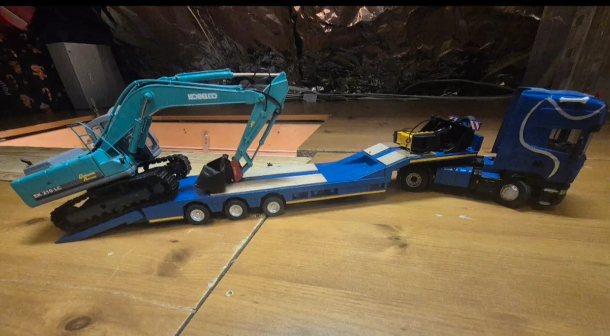 1:32 scale scania - Image 2