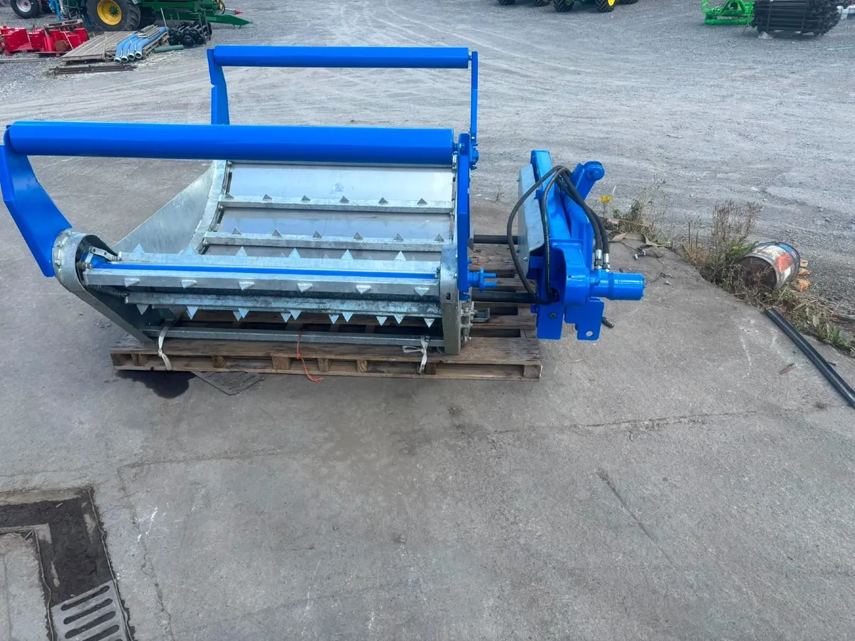 ROUND BALE FEEDER - Image 3