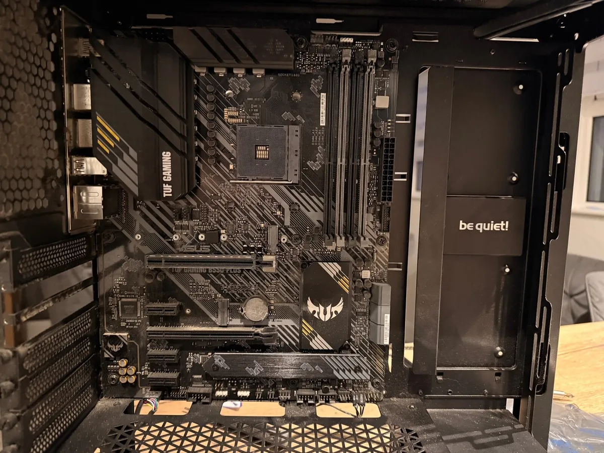 ASUS TUF Gaming B550-PLUS + Bequiet pure base 500 - Image 4