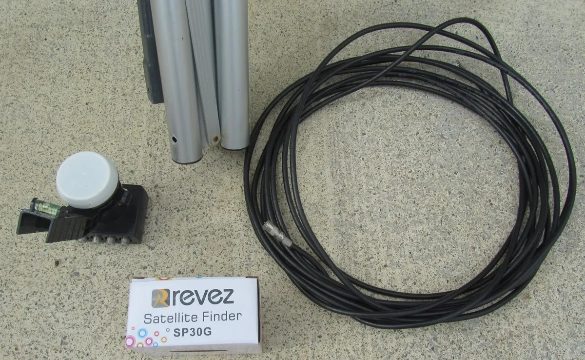 Satellite Dish Kit with Tripod, Cables and satelli - Image 2