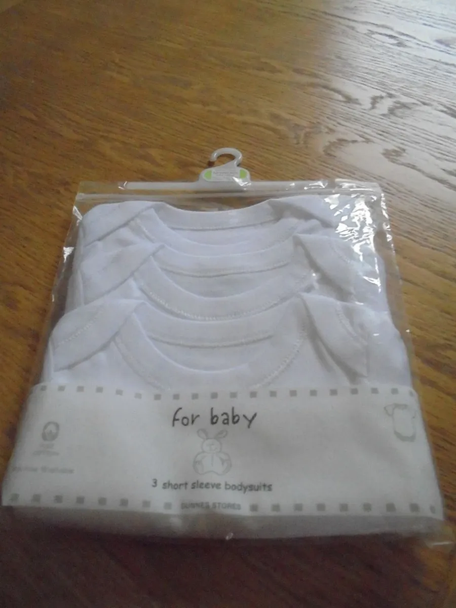 3 Shirt Sleeve Bodysuits for Sale - Image 3