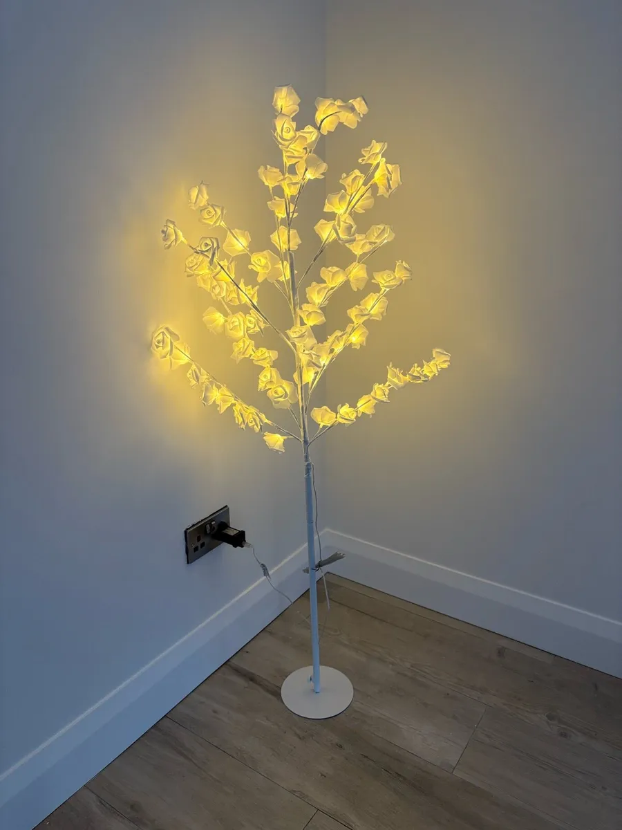 LED Rose Tree Floor Lamp - Image 3