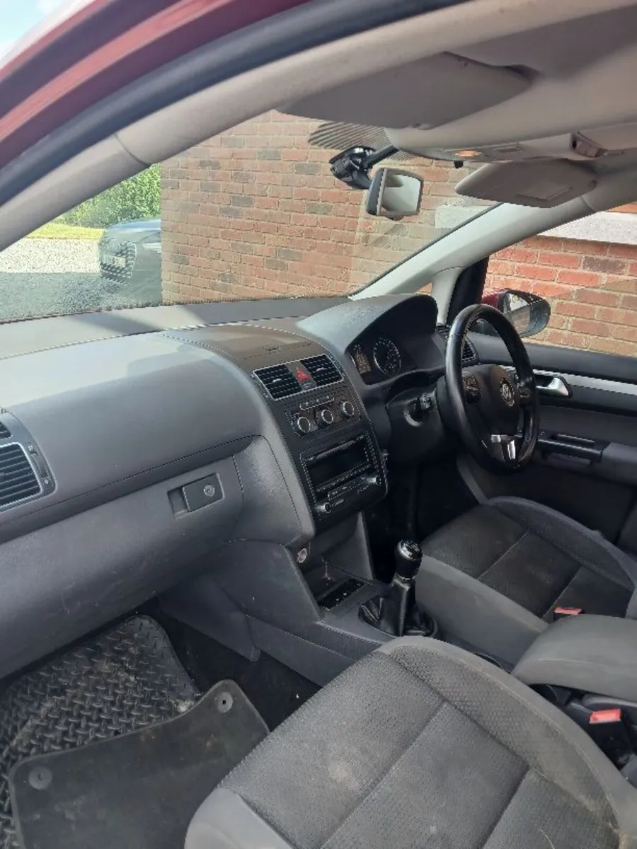 Car - Image 2