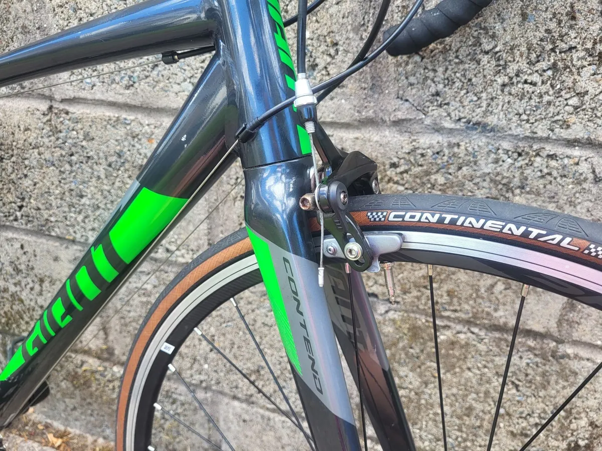 Giant Contend Road Bike - Image 4