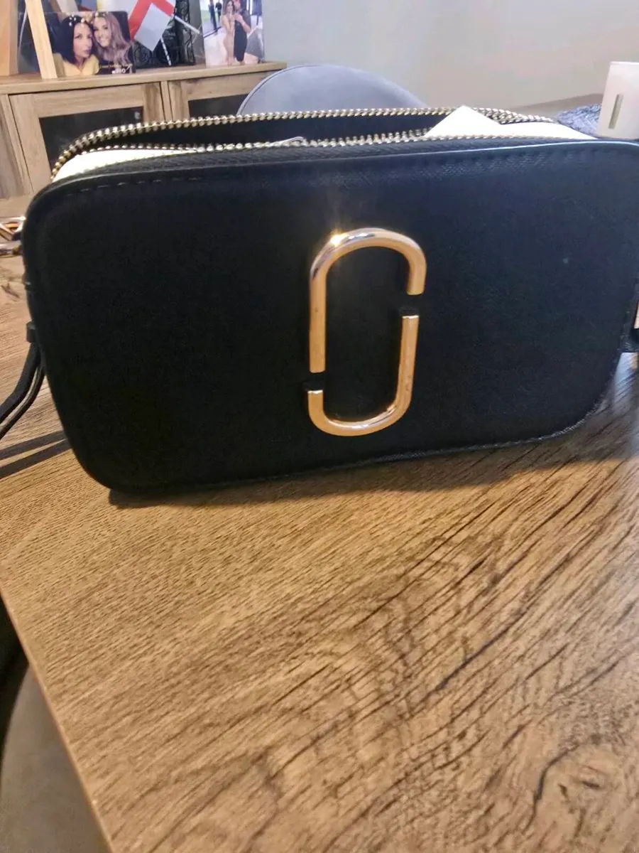 Marc jacobs mock bag new with tags - Image 2
