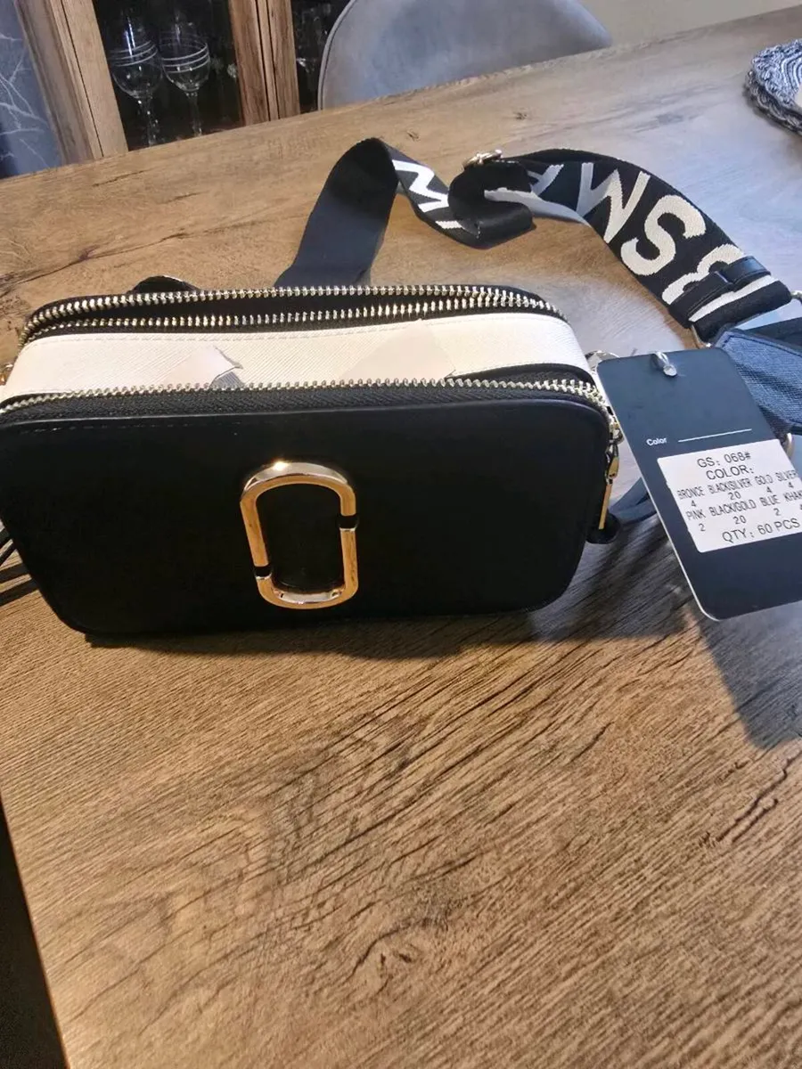 Marc jacobs mock bag new with tags - Image 3