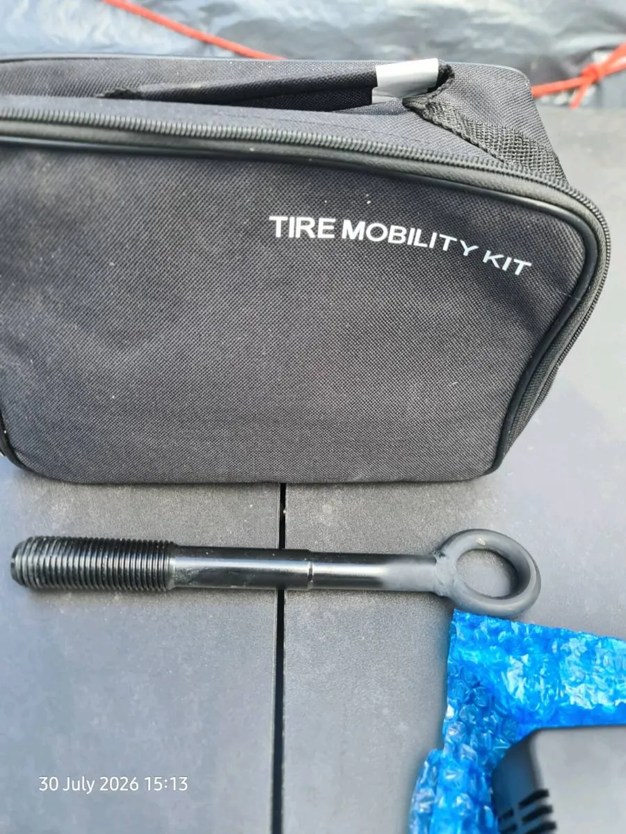 Tyre inflater/ mobility kit for KIA - Image 4