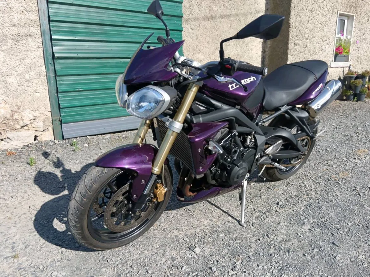 Triumph street triple - Image 1