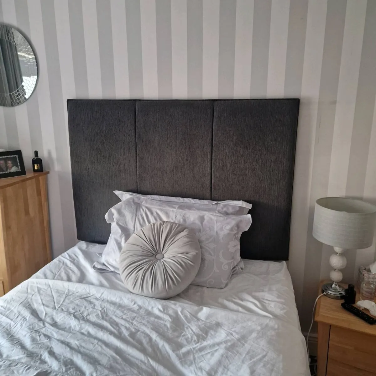 Bed and head board - Image 2