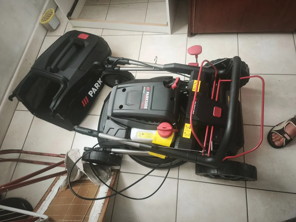 Parkside Performance Petrol Lawnmower 3.5HP - Image 3