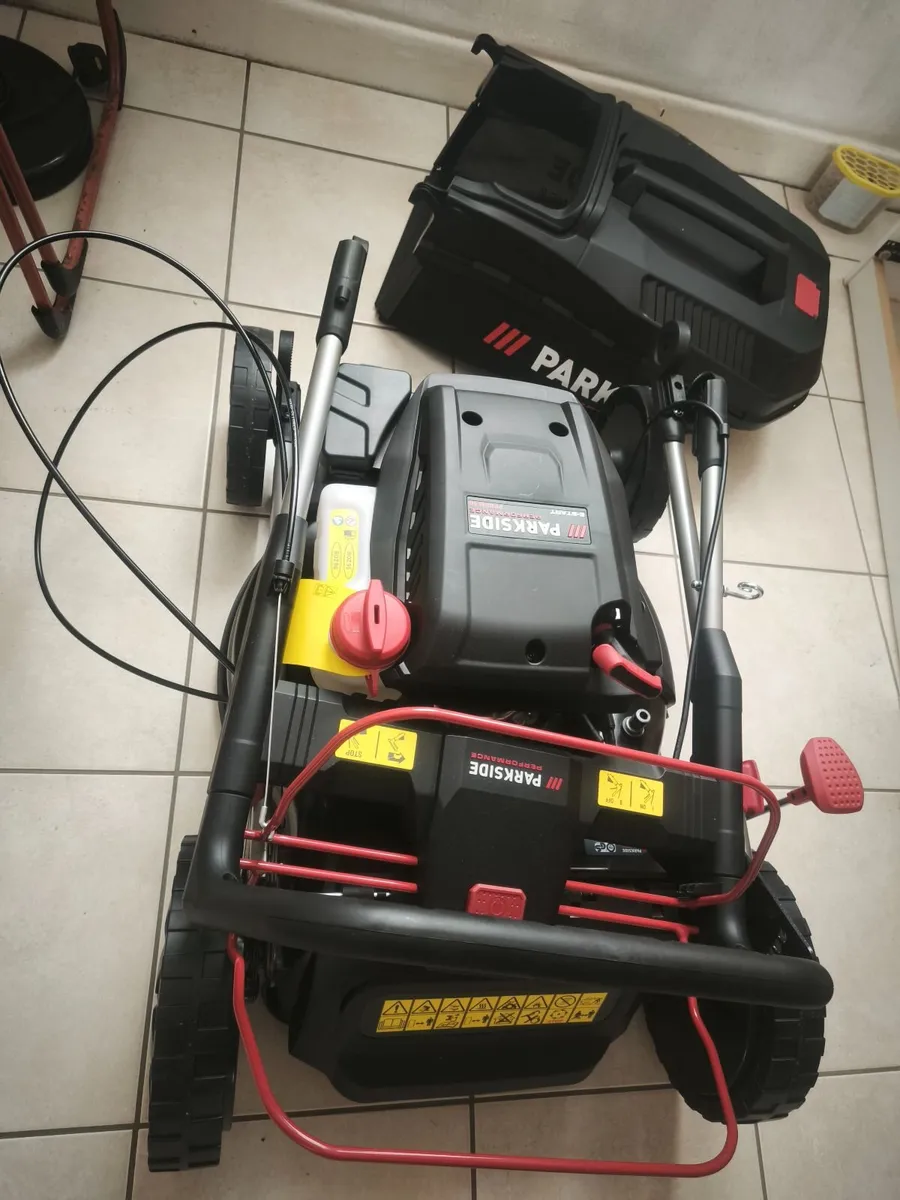 Parkside Performance Petrol Lawnmower 3.5HP - Image 2