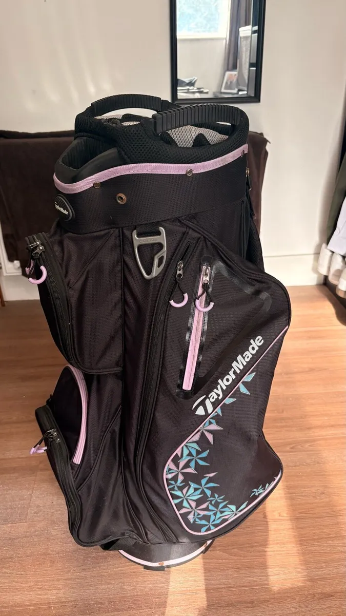 Taylor made golf bag - Image 1