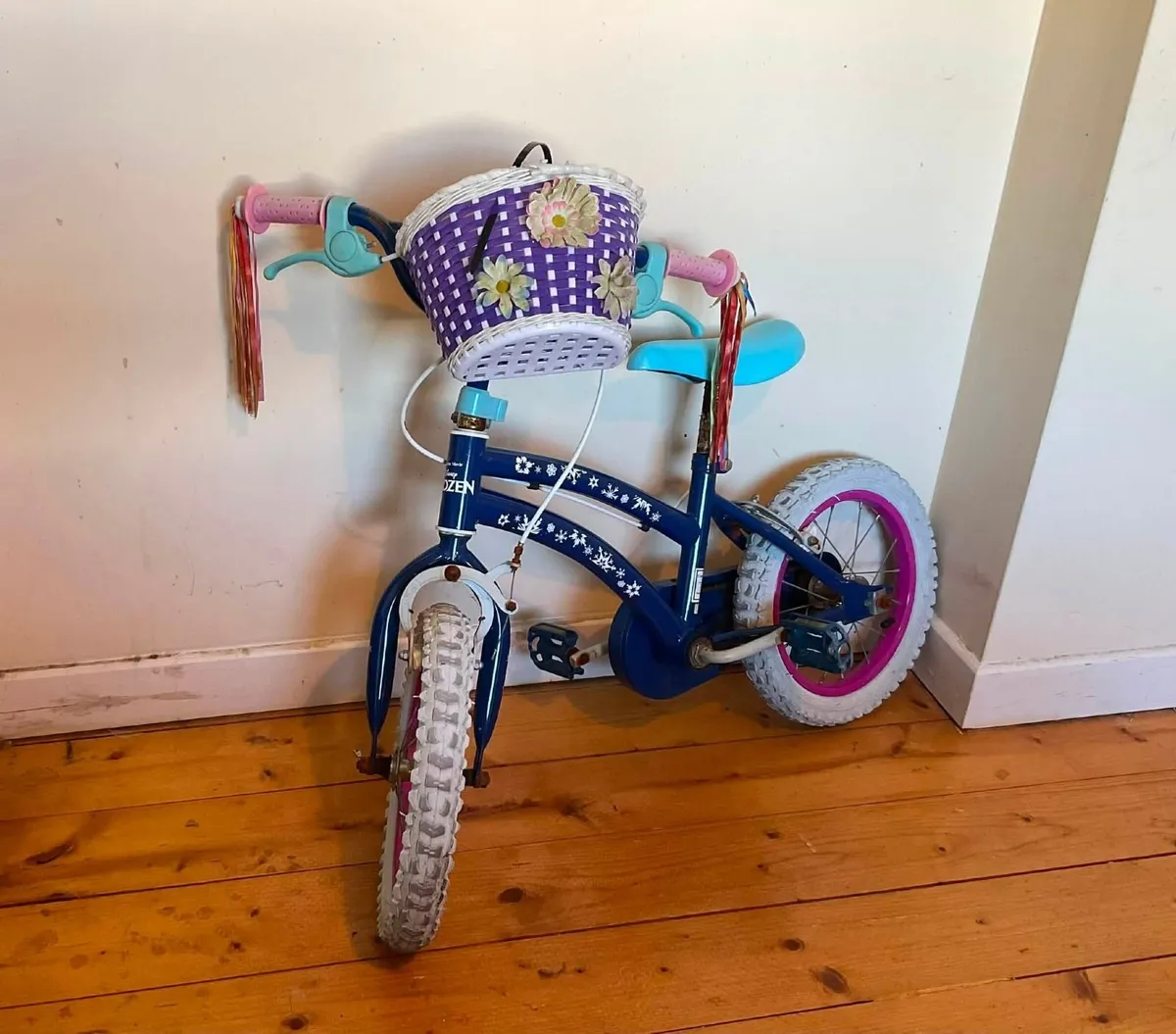 Disney Frozen Kids Bike – 12” Wheels | MV Sports - Image 2