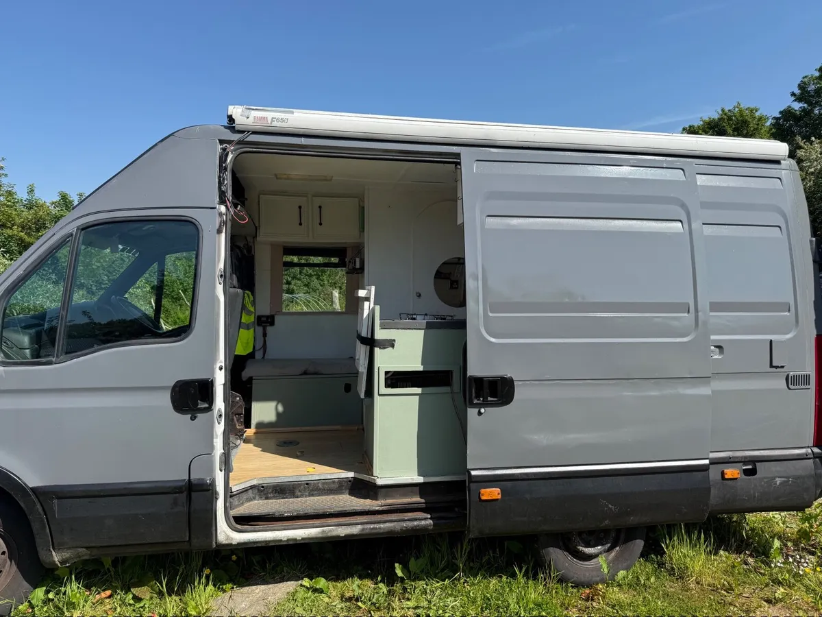 Iveco Daily camper - Image 4