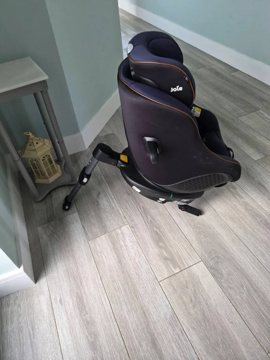 Joie 360 baby car seat - Image 2
