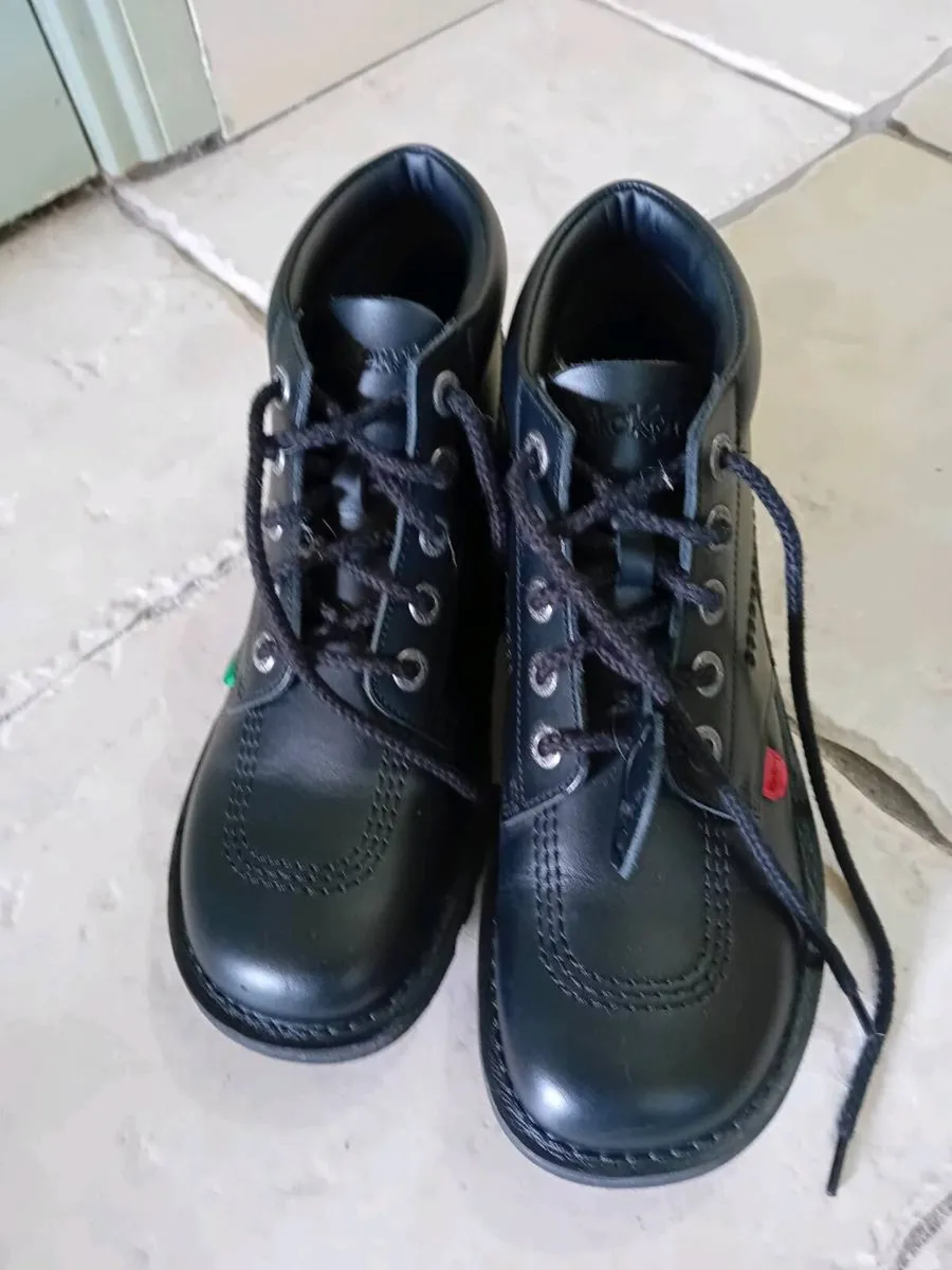 Kickers ladies boots - Image 1