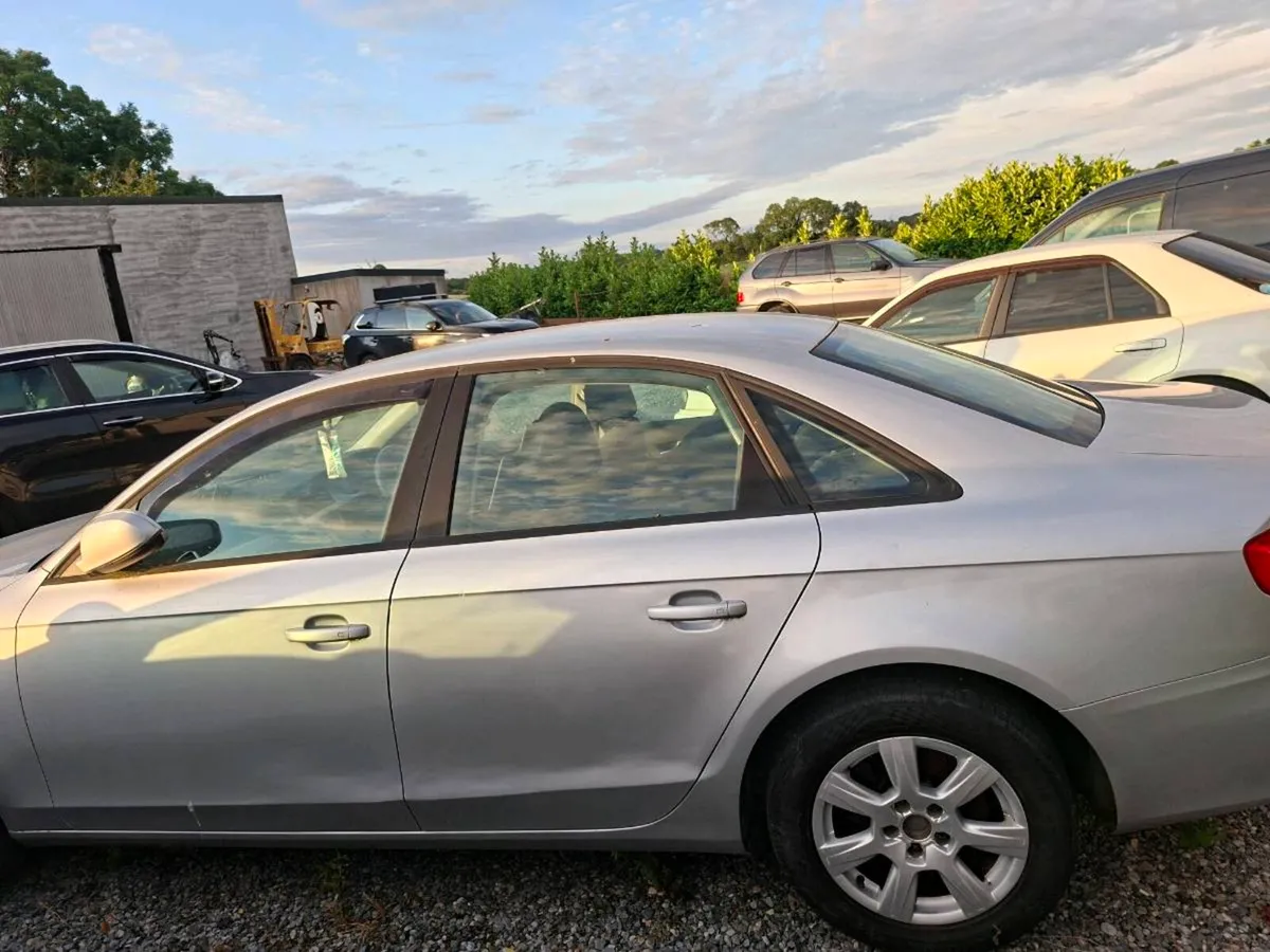 A4 audi 2010 - Image 2
