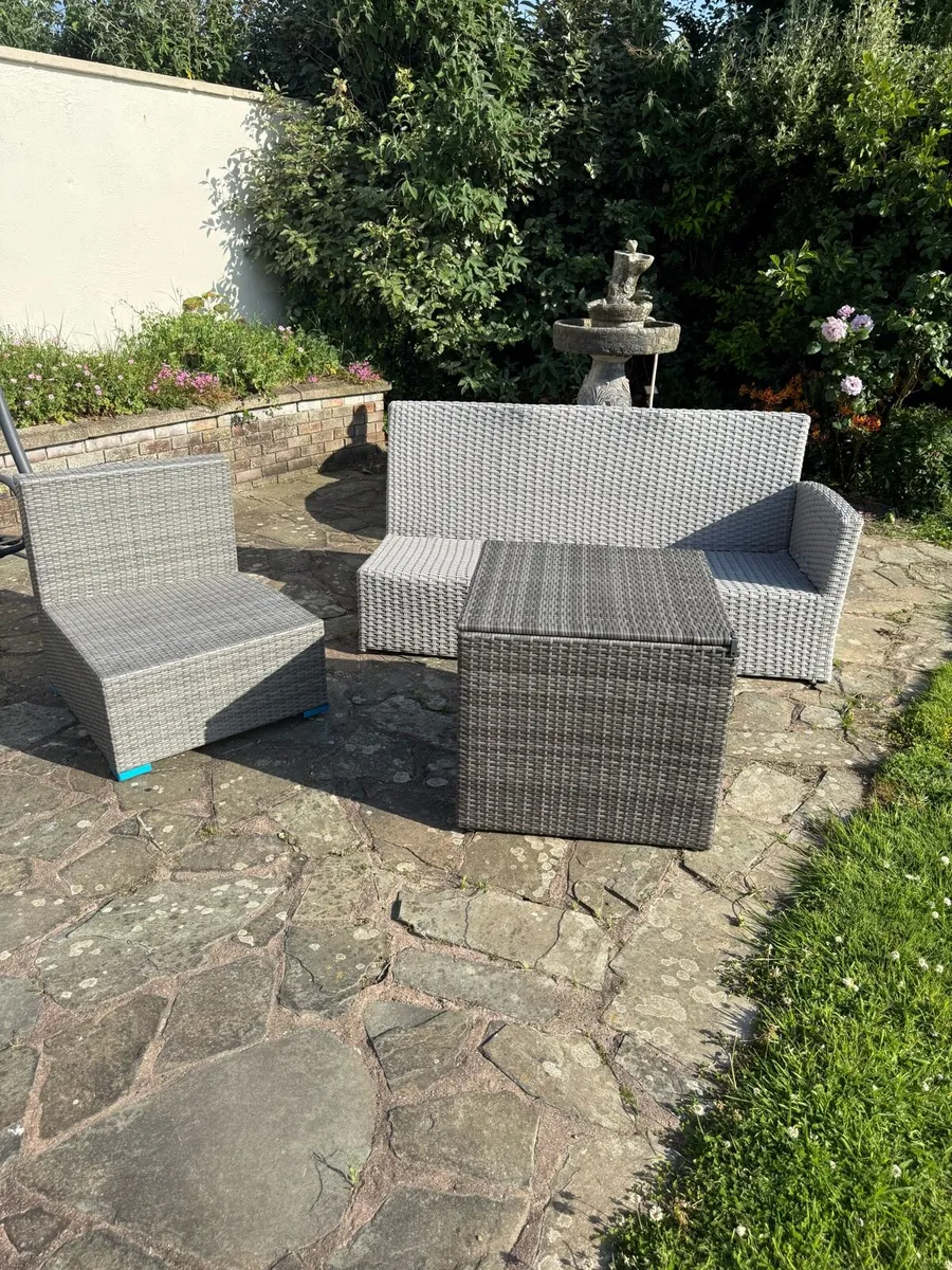 Rattan Garden Furniture - Image 1