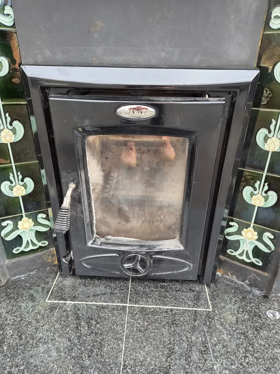 Fireplace with Granite heart & insert stove - Image 2
